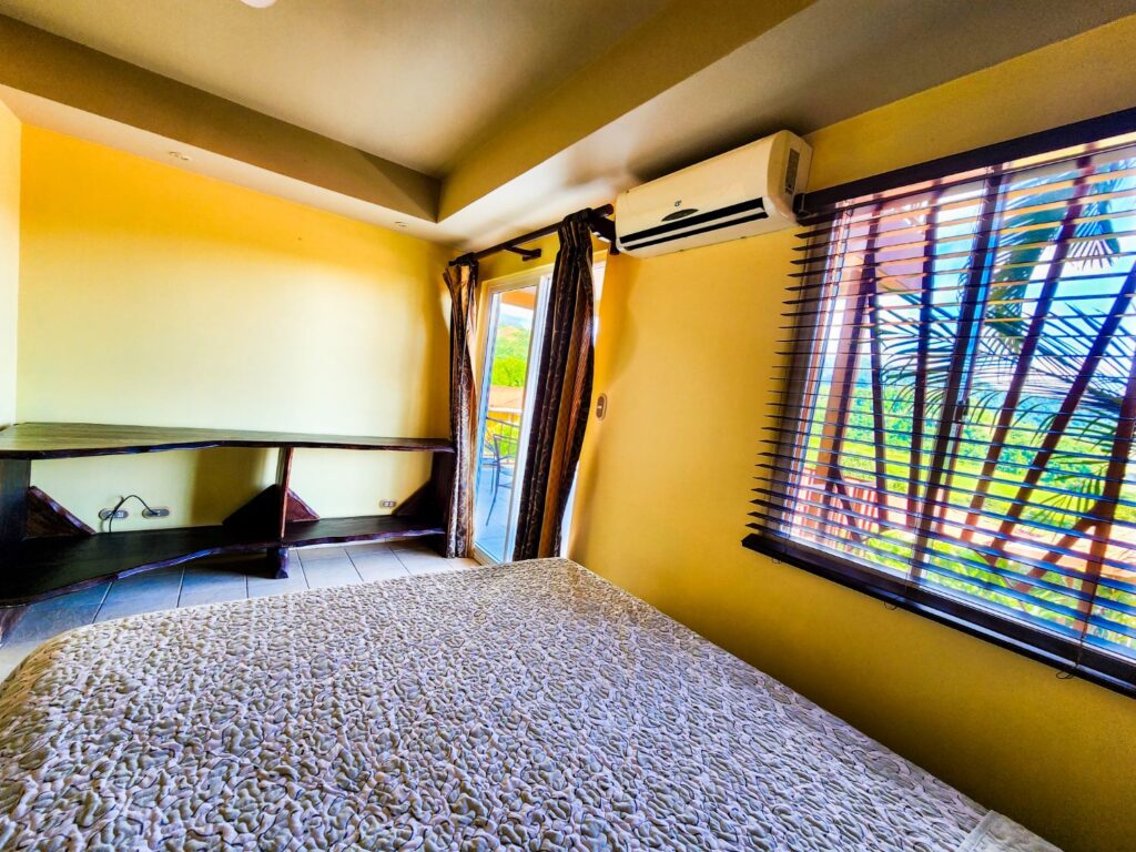3-Bedroom Two-Story Home for Rent in Jaco with Mountain View, Jacó, Costa Rica — photo 4
