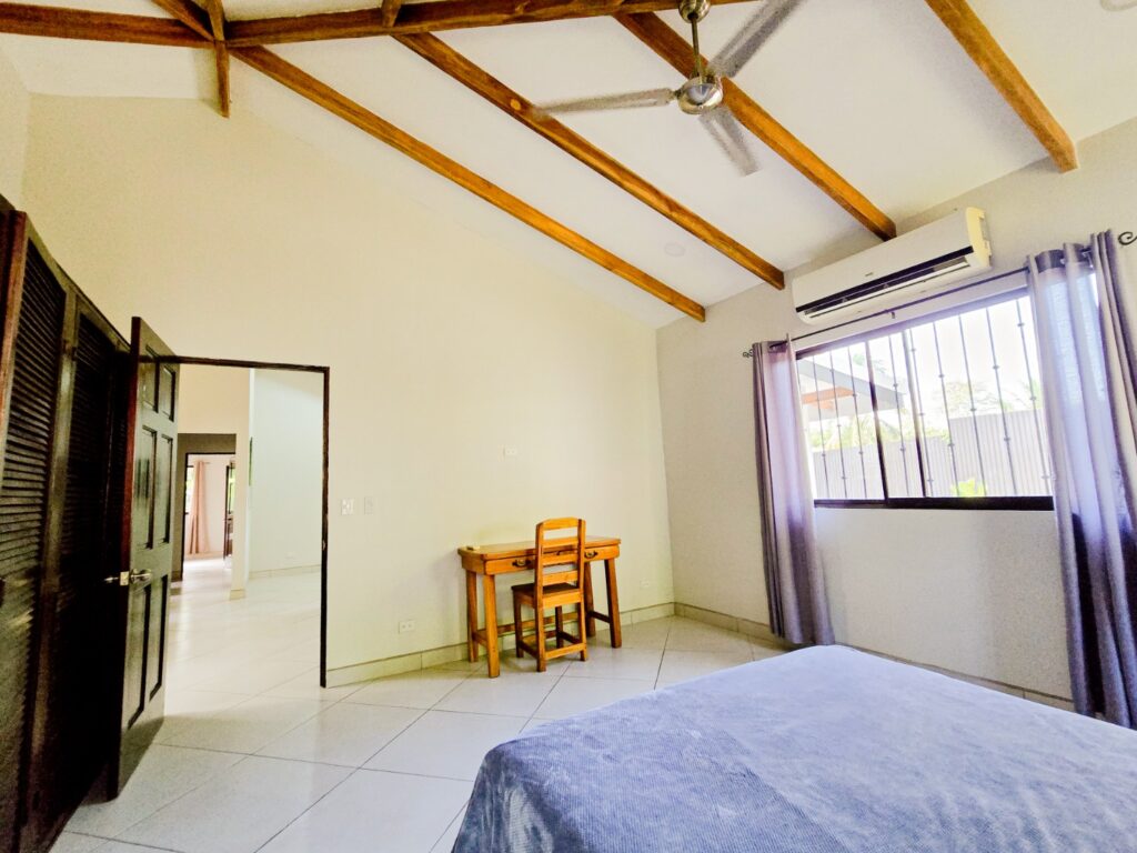 3-Bedroom House for Rent in Playa Hermosa with Garden, Jacó, Costa Rica — photo 5