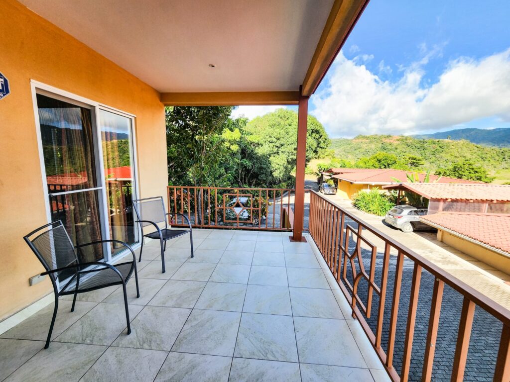 3-Bedroom Two-Story Home for Rent in Jaco with Mountain View, Jacó, Costa Rica — photo 1