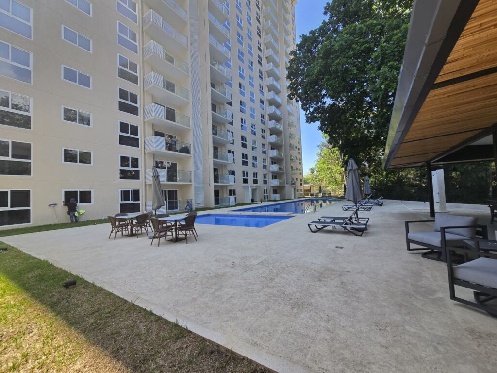 2-Bedroom Condo for Rent in Jaco with Pool and Gym, Jacó, Costa Rica — photo 6