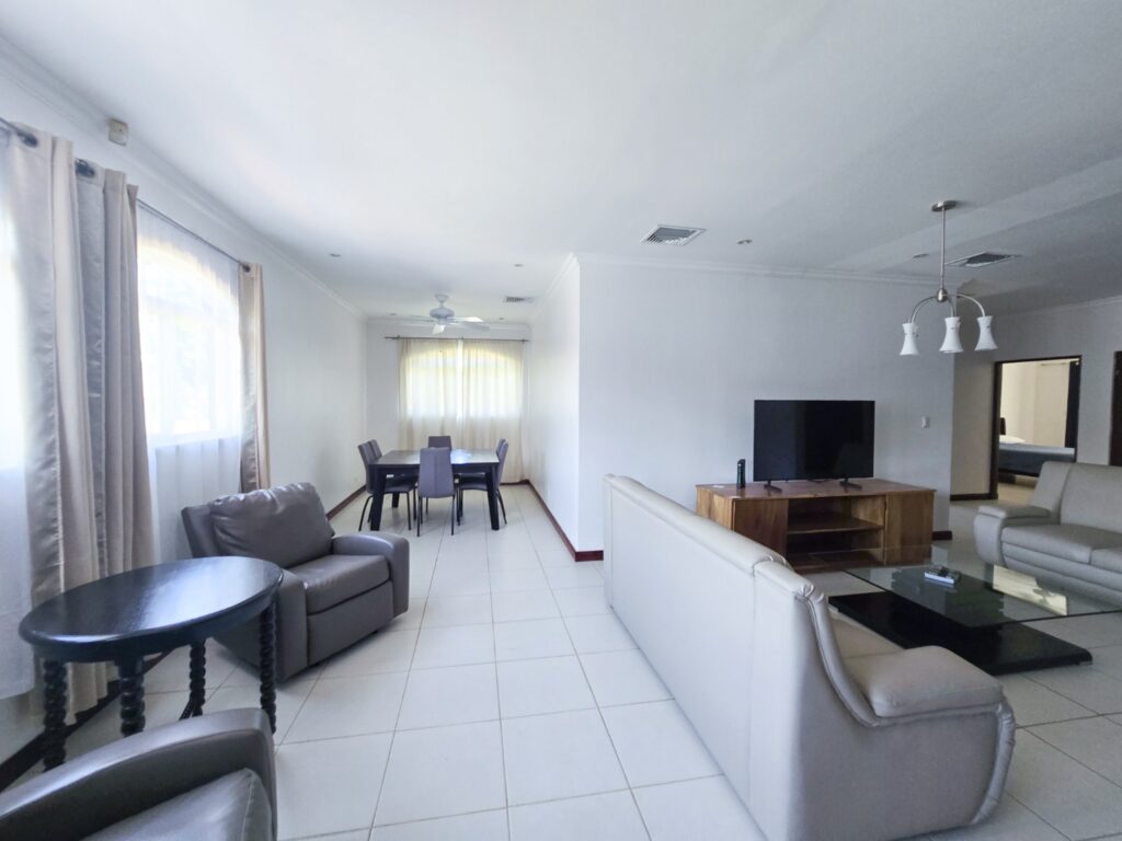 3-Bedroom Condo for Rent in Herradura with Jacuzzi Tub, Los Sueños, Costa Rica — photo 2