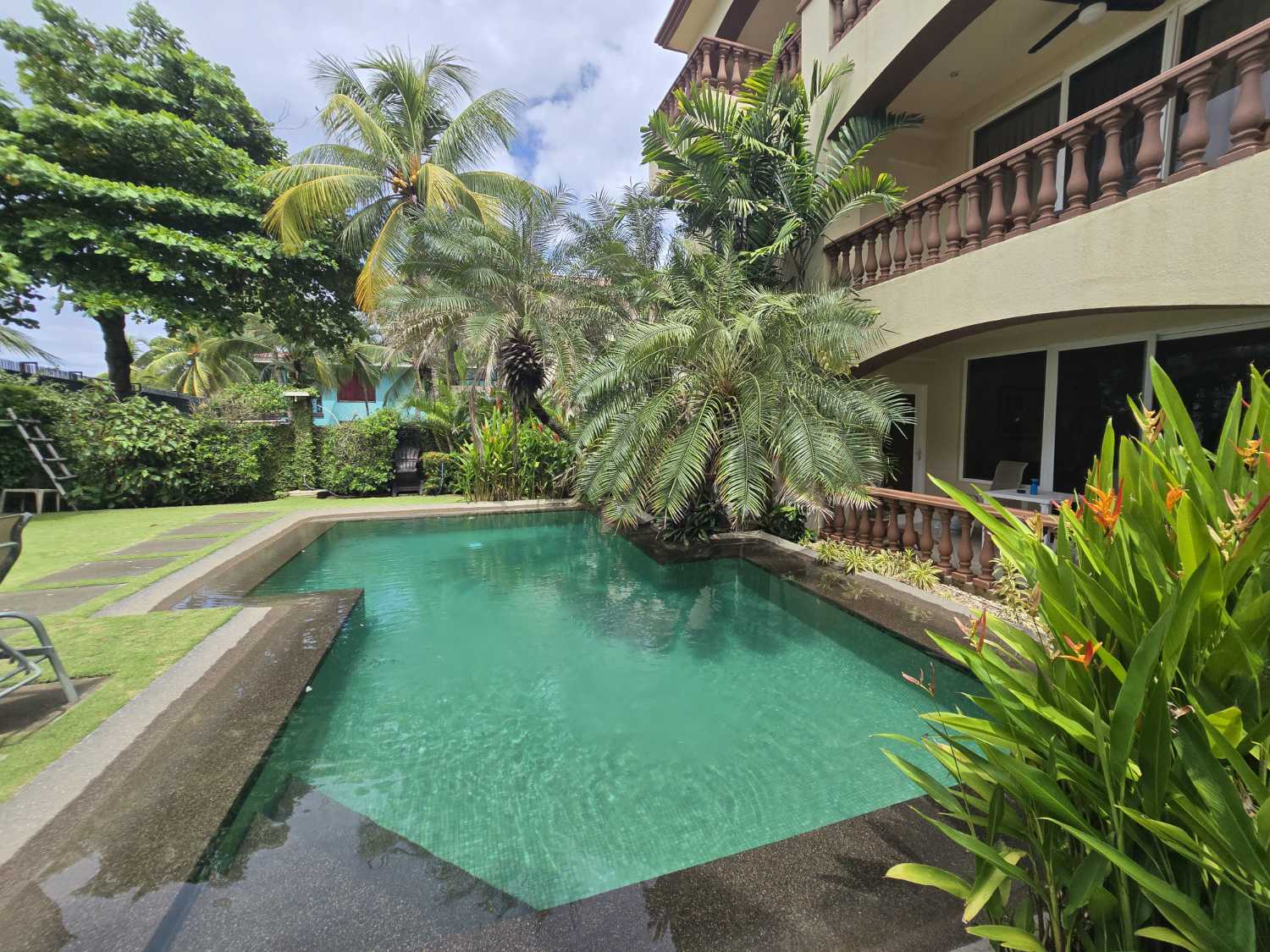 Playa Hermosa Long Term Rental: 2BR Beach-Access Condo, Jacó, Costa Rica — photo 2