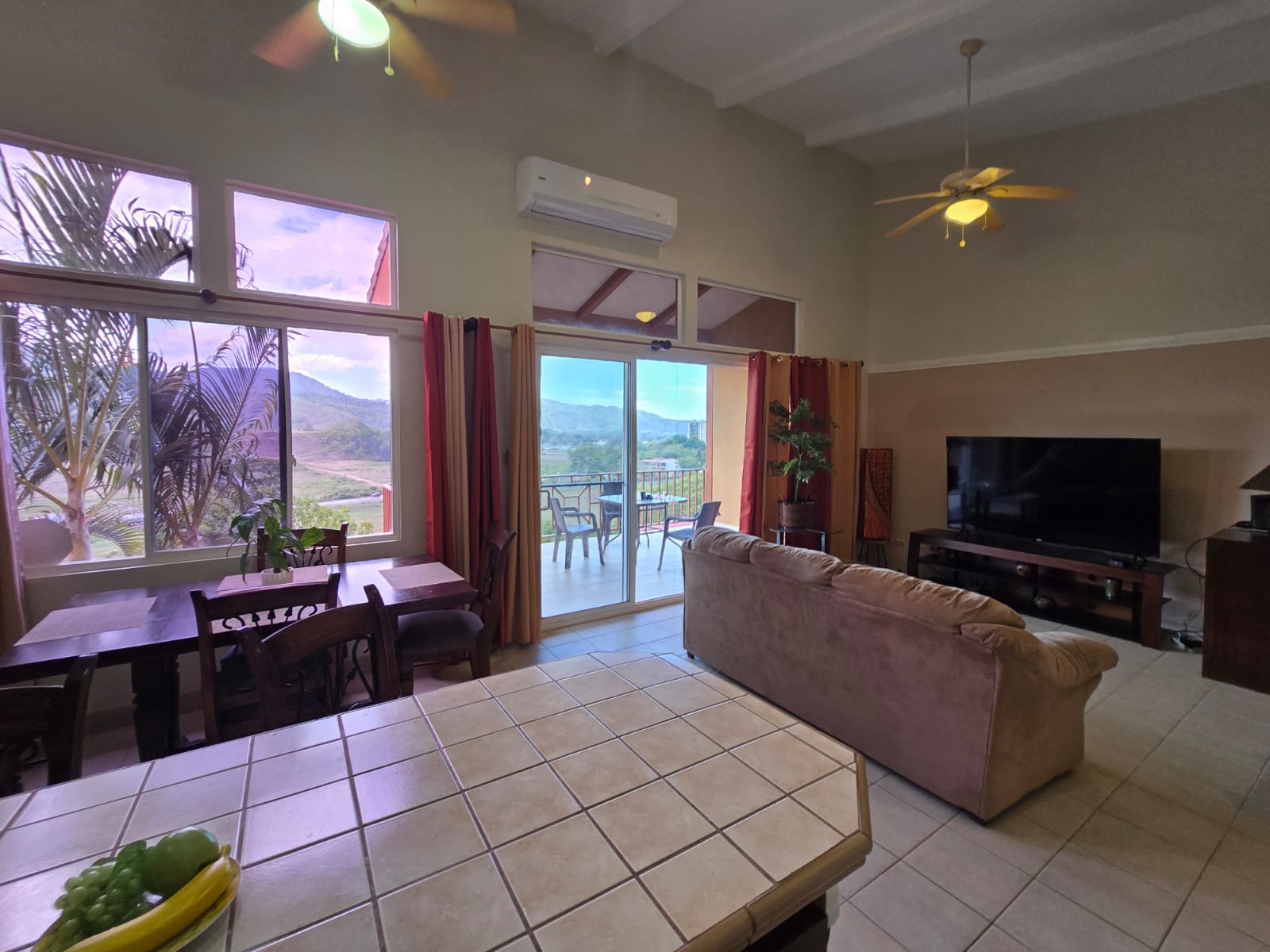 3-Bedroom Home for Rent in Central Jaco, Walk to the Beach, Jacó, Costa Rica — photo 1