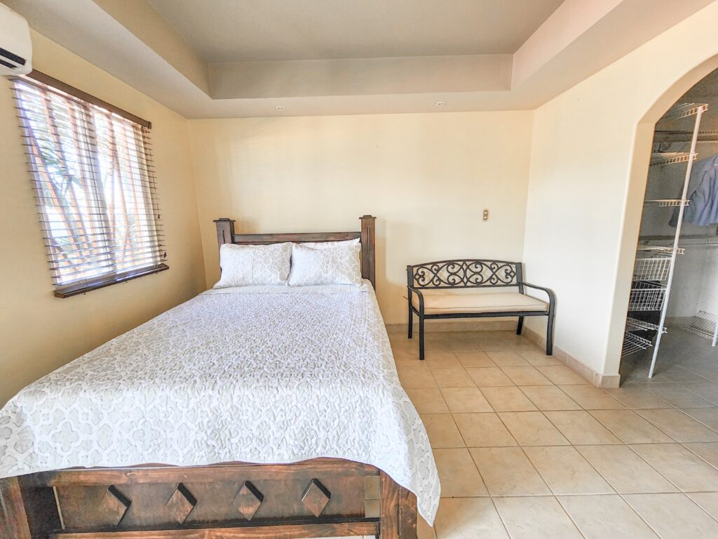3-Bedroom Two-Story Home for Rent in Jaco with Mountain View, Jacó, Costa Rica — photo 2