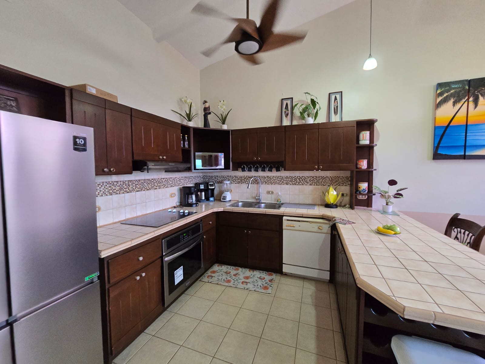 3-Bedroom Home for Rent in Central Jaco, Walk to the Beach, Jacó, Costa Rica — photo 5