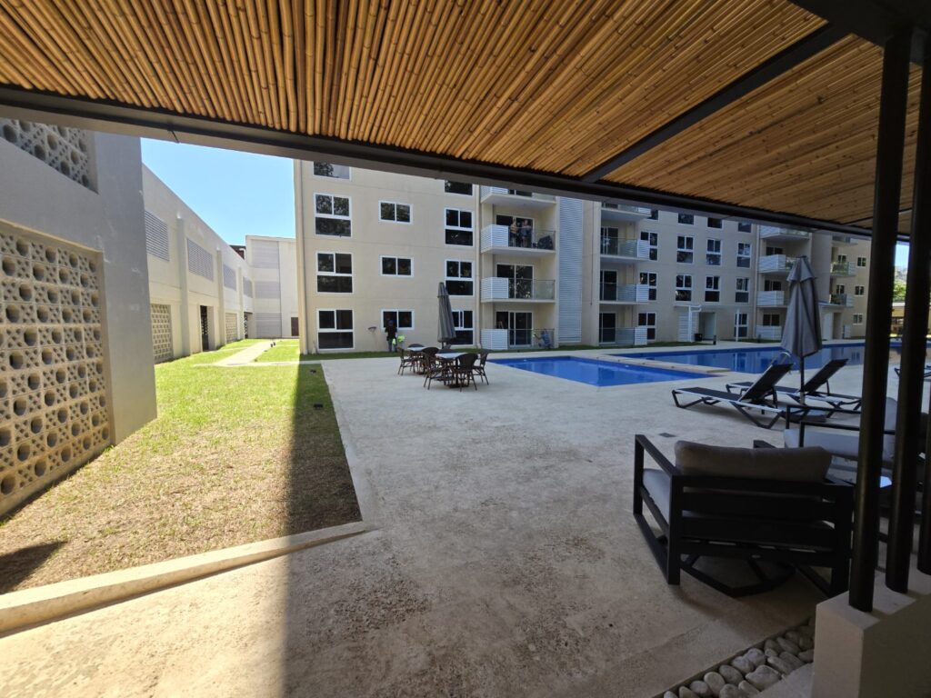 2-Bedroom Condo for Rent in Jaco with Pool and Gym, Jacó, Costa Rica — photo 3