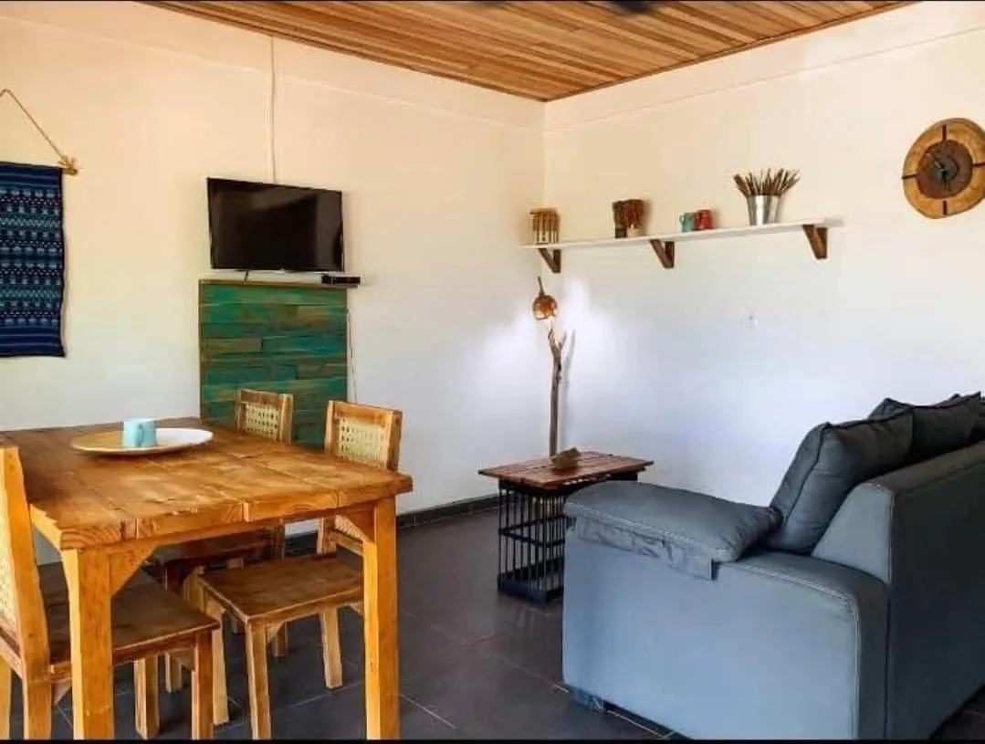 Quiet Long-Term Rental Near Playa Hermosa, Jacó, Costa Rica — photo 6
