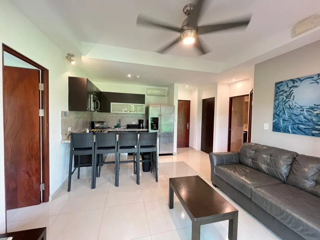 Affordable Condo for Sale in Jaco Beach, Costa Rica, Jacó, Costa Rica — photo 2