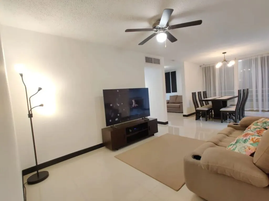 Downtown Condo For Rent In Jaco Beach – 3 bedroom Condo in Costa Linda, Jacó, Costa Rica — photo 1
